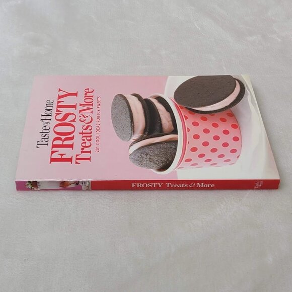 Taste of Home Frosty Treats & More 2015 Cookbook 201 Icy Sweets Recipes - Picture 5 of 12